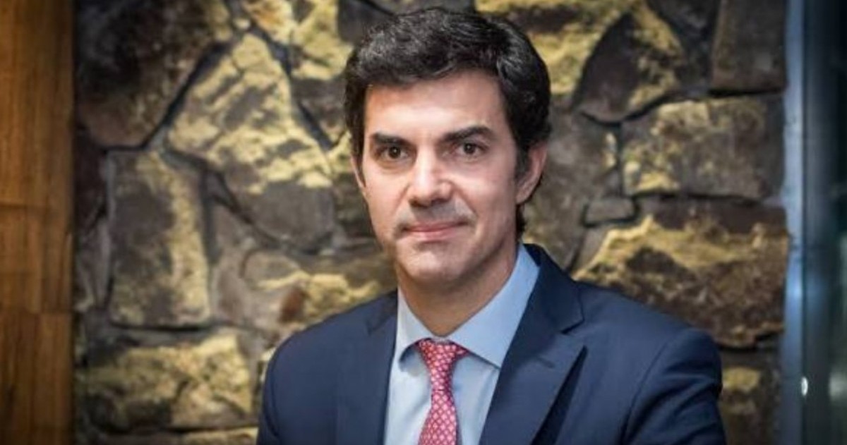 Juan Manuel Urtubey, ex gobernador de Salta, cuestionó la política económica del presidente Javier Milei y defendió el financiamiento estatal para servicios públicos.